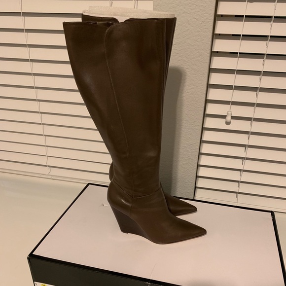 varin wedge boots